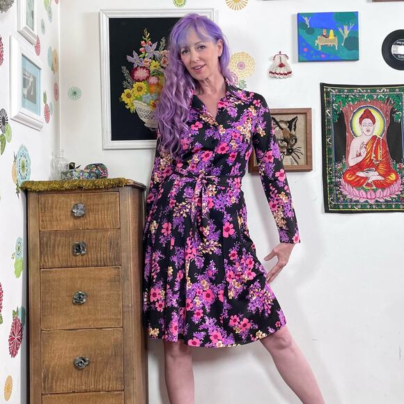 Vintage Dresses & Skirts - Vintage Pink & Purple Floral Shirtdress, 1970s Button Front Flower Print, Sz S-M